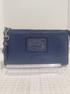 💜💙 Coach Poppy Daisy Liquid Gloss Periwinkle Patent Leather Long Wallet
